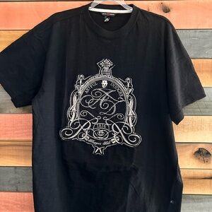 Artful Dodger branded t-shirt